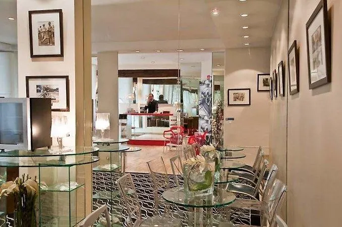 Otel Ile De France Opera 3*