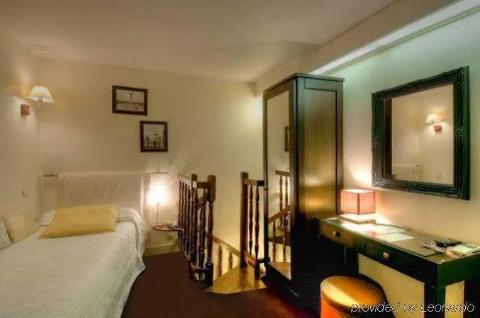Otel Ile De France Opera Paris